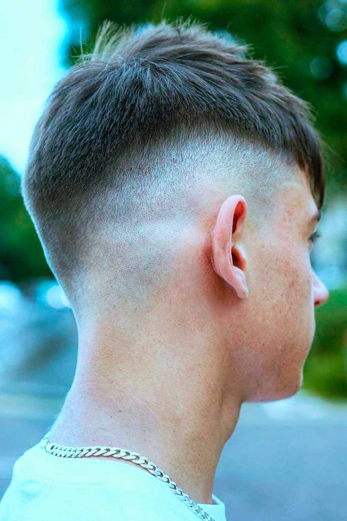 Get An Awesome Fade Haircut With These Tips Menshaircuts Com A fade haircut is one of the simplest ways of adding detail to your hairstyle. fade haircut with these tips