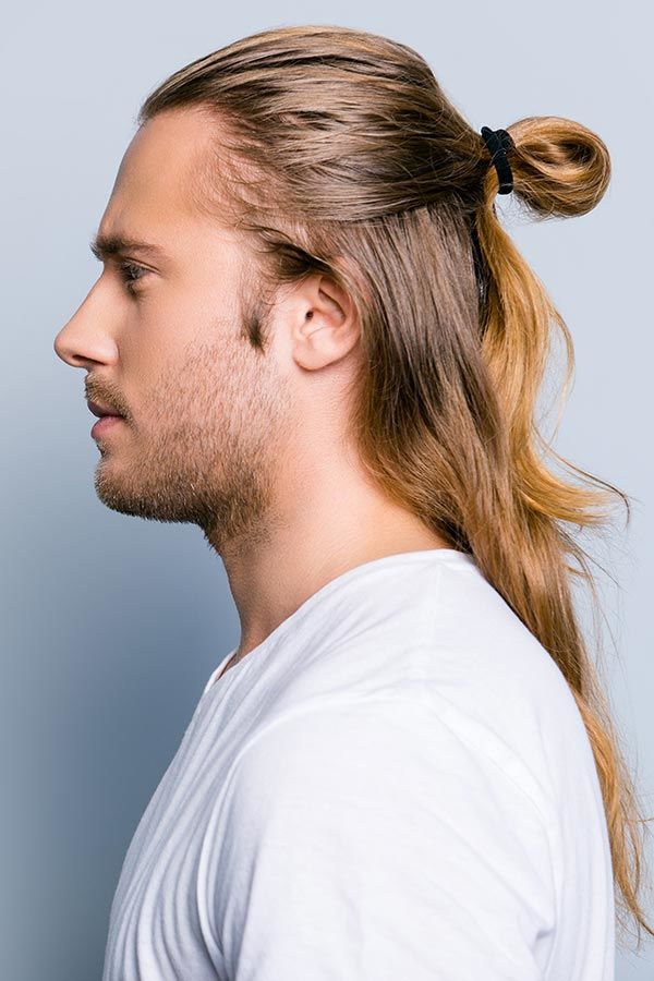 Half Up Top Knot For Men With Wavy Hair #topknotmen #topknothairstyle