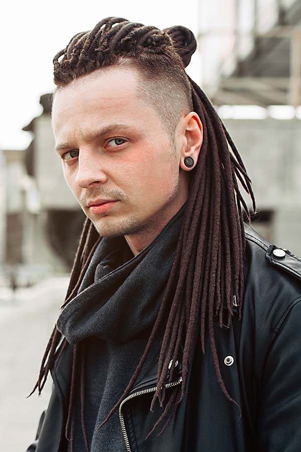 Half Updo Dreadlock Hairstyles #menslonghairstyles #longhairstylesformen #menwithlonghair #longhairmen