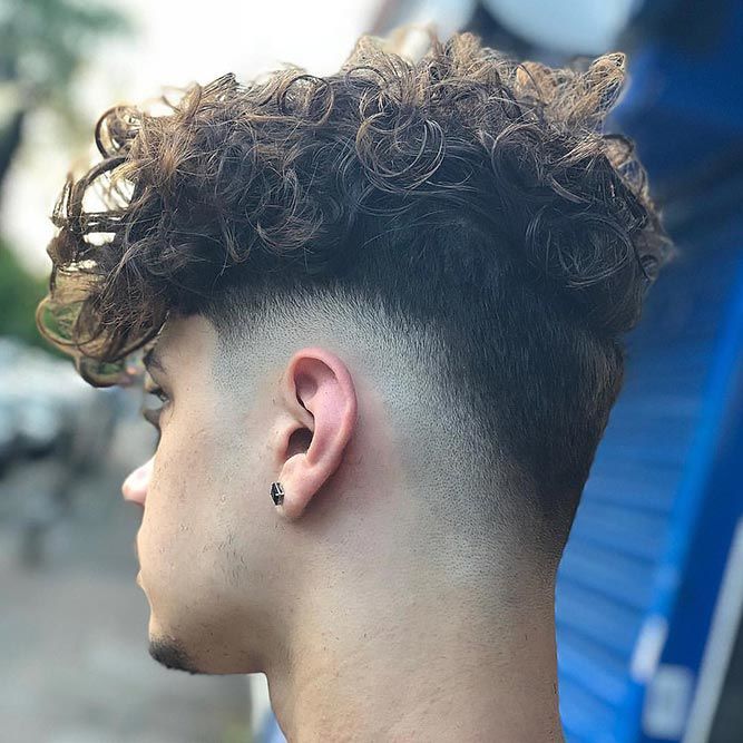 Curly Top Undercut #undercut #disconnectedundercut #mensundercut 