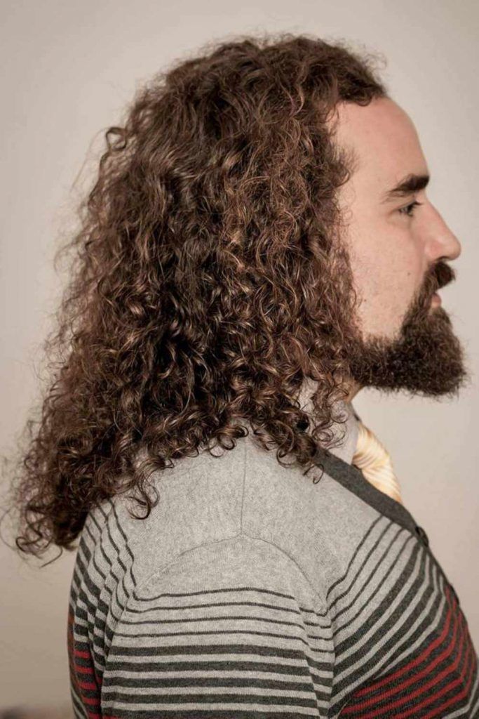 45 Curly Hairstyles For Men To Sport In 2021 Menshaircuts Com