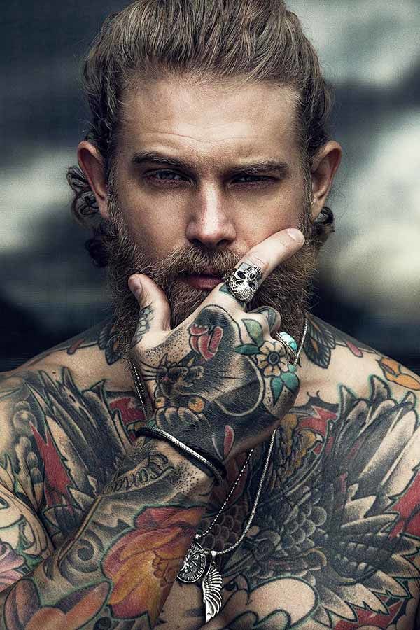 Sexy tattoo männer
