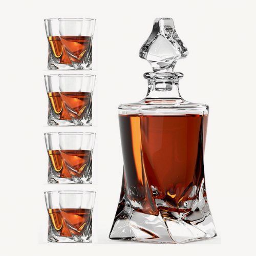 Whiskey Glass Set With Glass Whiskey Decanter (Willow And Everett) #fathersdaygifts #lifestyle