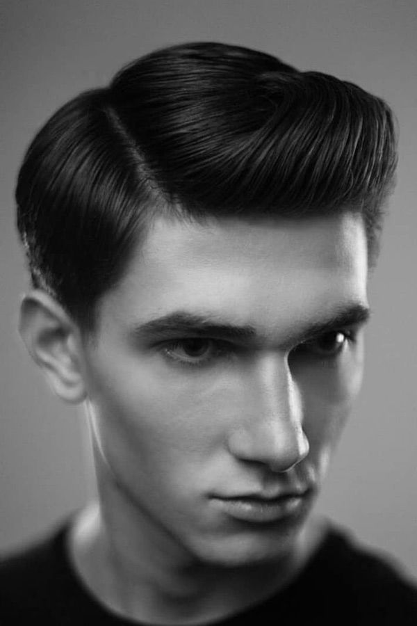 Classic Side Swept 50s Hairstyles Men #50shairstylesmen #menshaircuts