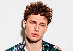 Timeless Curly Hairstyles For Men To Be Always In Style