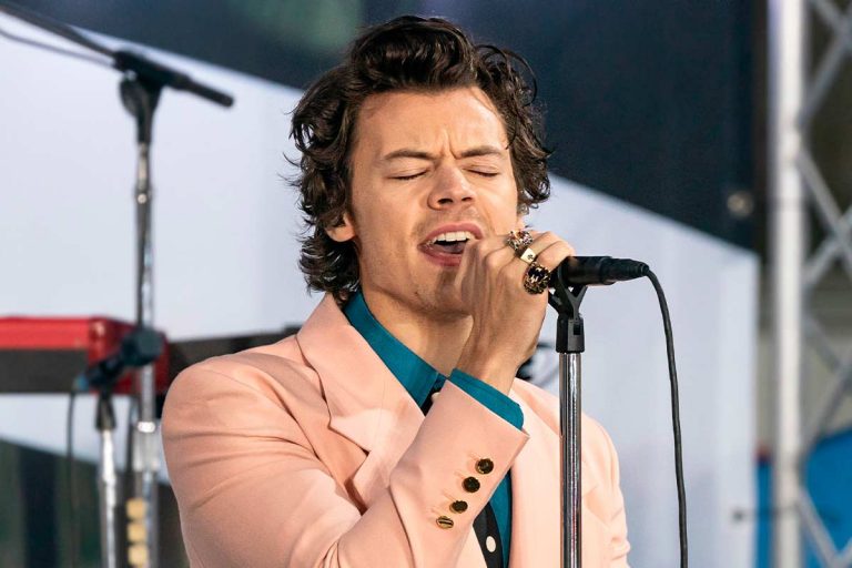 How To Rock A Harry Styles Haircut | MensHaircuts.com