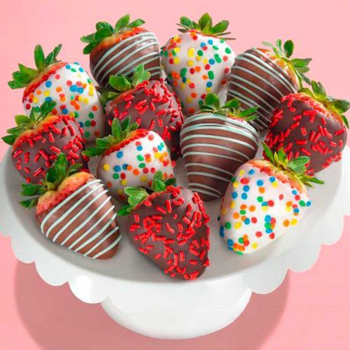 Chocolate Covered Strawberries #giftsforher #valentinesdaygifts