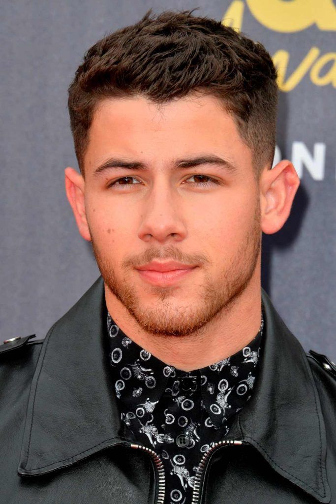 Widows Peak Short Hair Quiff Spiky Nick Jonas 683x1024 