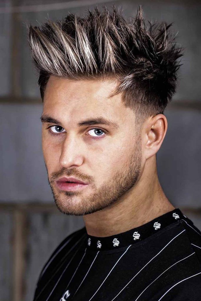 Spikes #mediumlengthhairstylesformen #mensmediumhairstyles #mensmediumlengthhair #mediumhairmen 