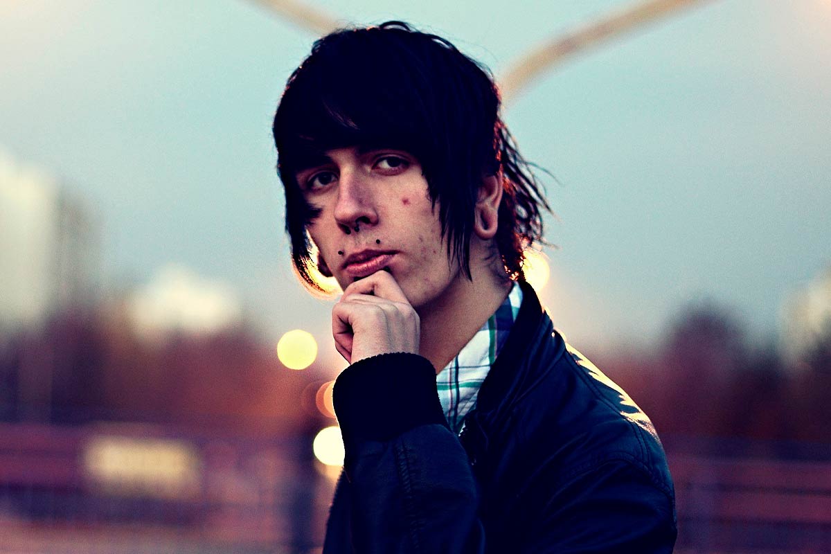 7 Awesome Emo Hair Cuts You Will Love