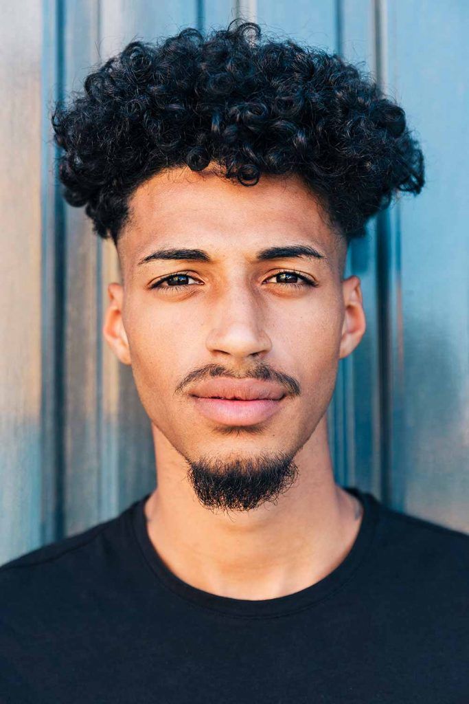 Curly Undercut Fade #undercut #curlyhair #curlyundercut #curlyhairmen