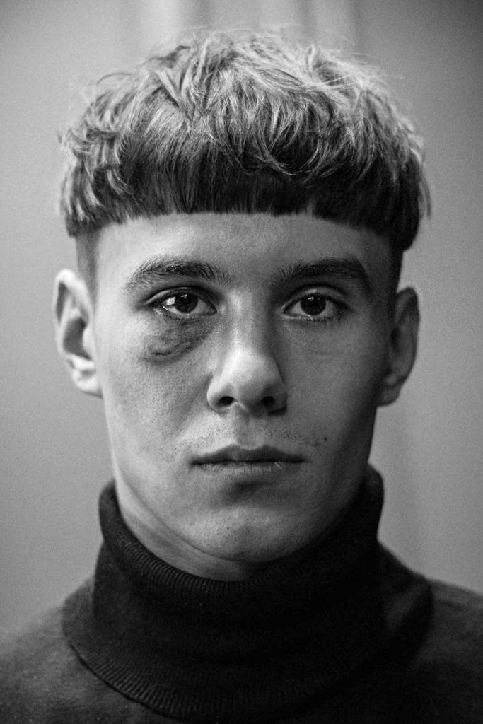 Bowl Cut #mediumhaircutsformen #mensmediumhairstyles 