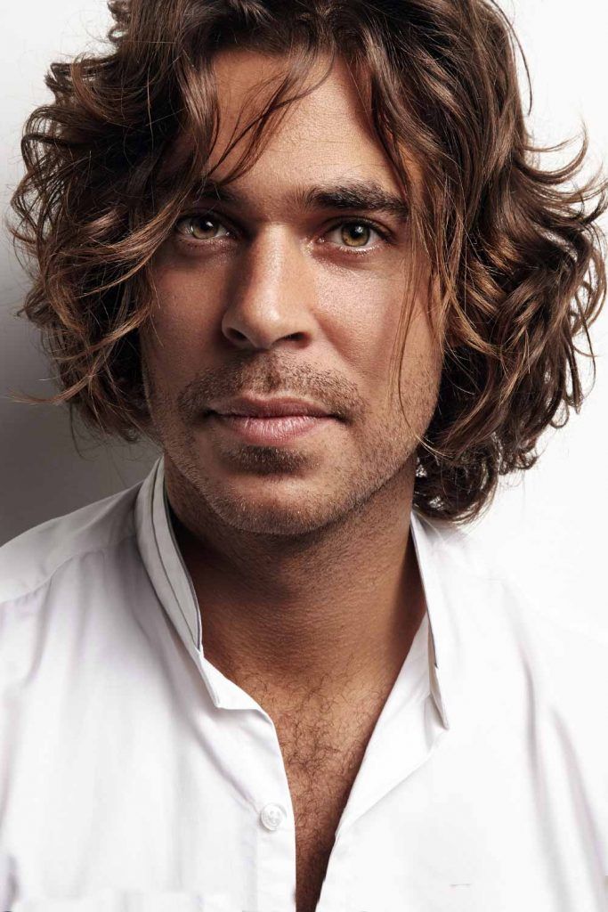 Curly Hairstyles For Men Bob Layered 683x1024 