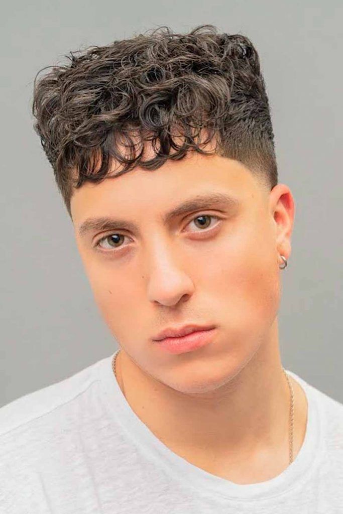 Controlled Curly Fringe Haircut #fringe #mensfringehaircuts #mensfringe