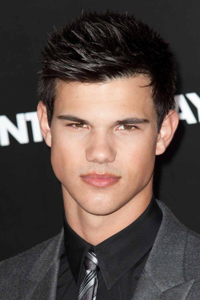 Taylor Lautner’s Short Spikes #teenboyhaircuts #teenshaircuts #haircutsforteenageguys