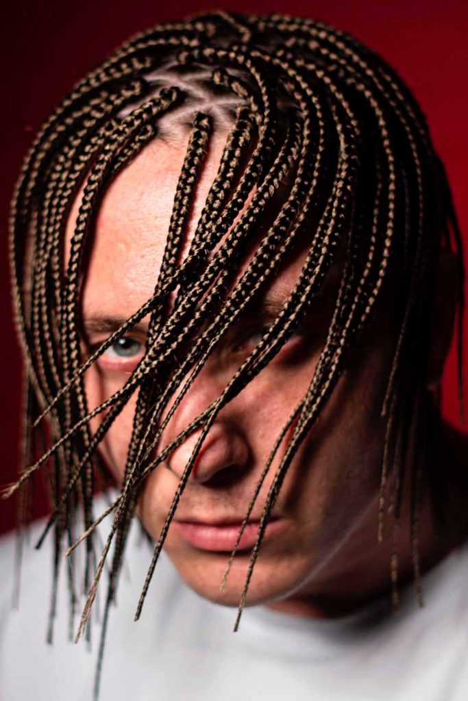 Thin Single Braids For Men #singlebraids #singlebraidsformen #singlebraidsmen