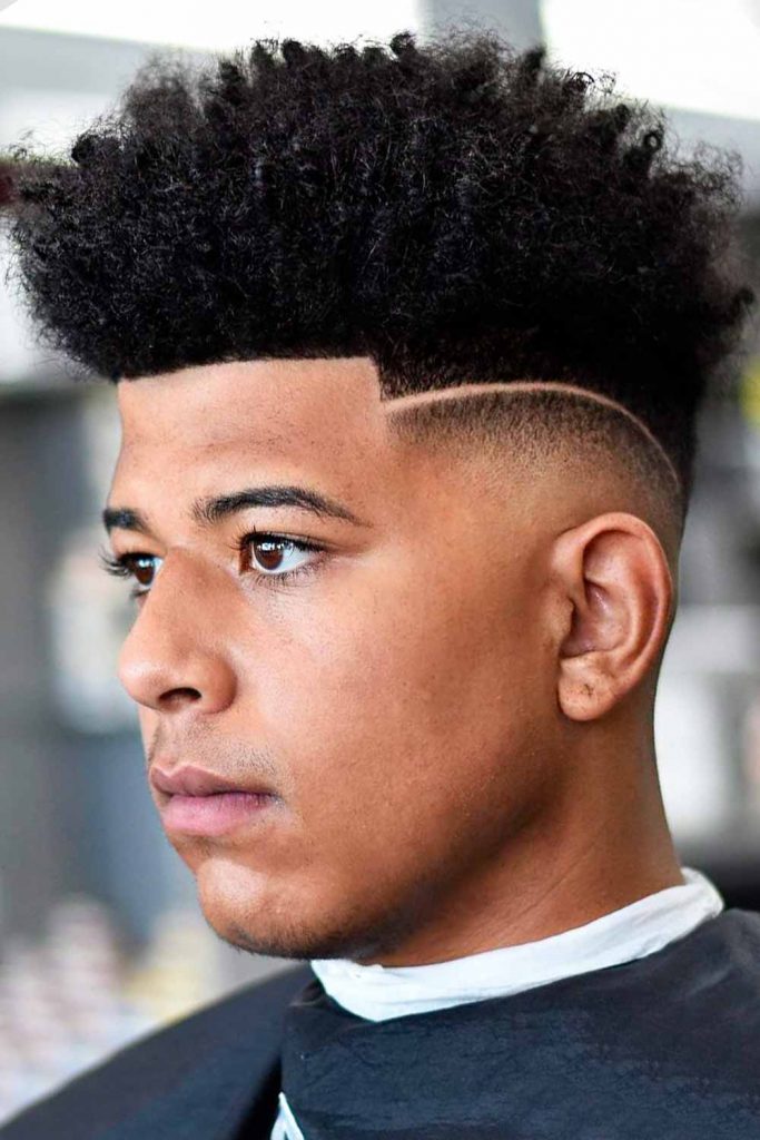 Sponge Curls + Fade + Surgical Line #blackmenhaircuts #blackmenhairstyles #haircutsforblackmen #afrohaircuts #afrohairstyles