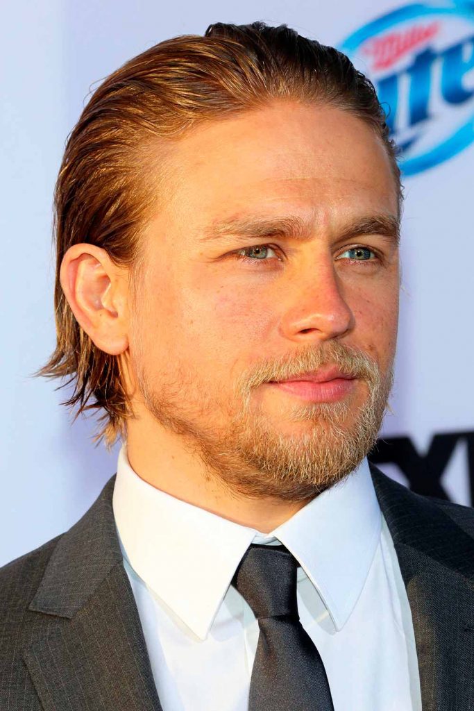 Charlie Hunnam’s Long Slick Back #menshairstylesforthinhair #thinhairmen 