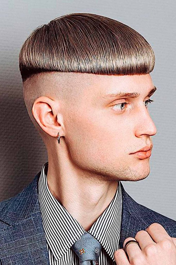 Clean Bowl Cut + Undercut #mensmediumhaircuts #mediumlengthhairstylesformen #mensmediumhairstyles