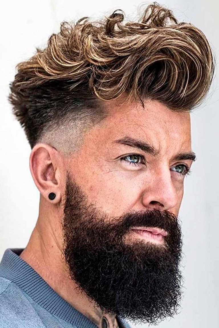 15 Frosted Tips Hairstyles For a Trendy Makeover