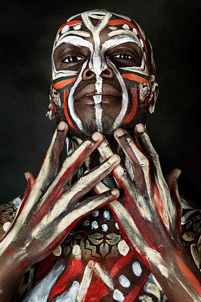 Papuan With Lines Mens Makeup #halloweenmakeup #halloweenmakeupmen #halloweefacepaint #mensfacepaint