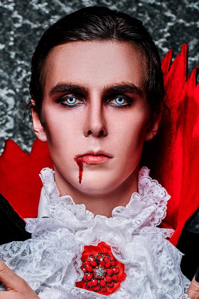 Vampire Halloween Makeup Men #halloweenmakeup #halloweenmakeupmen #halloweefacepaint #mensfacepaint