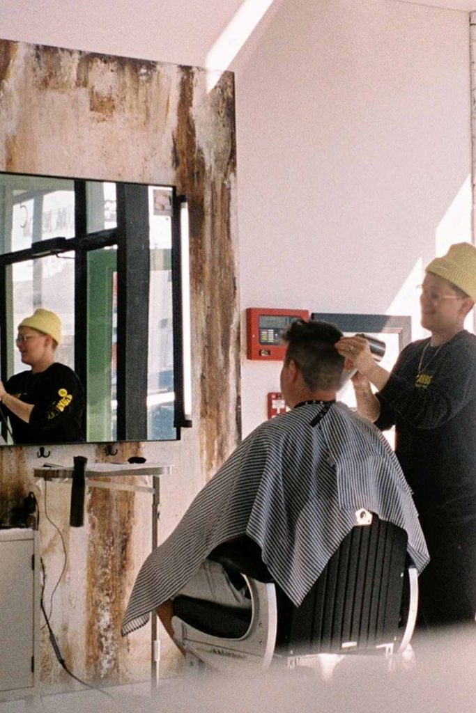 18 Best Barber Shops In Los Angeles Mens Haircuts