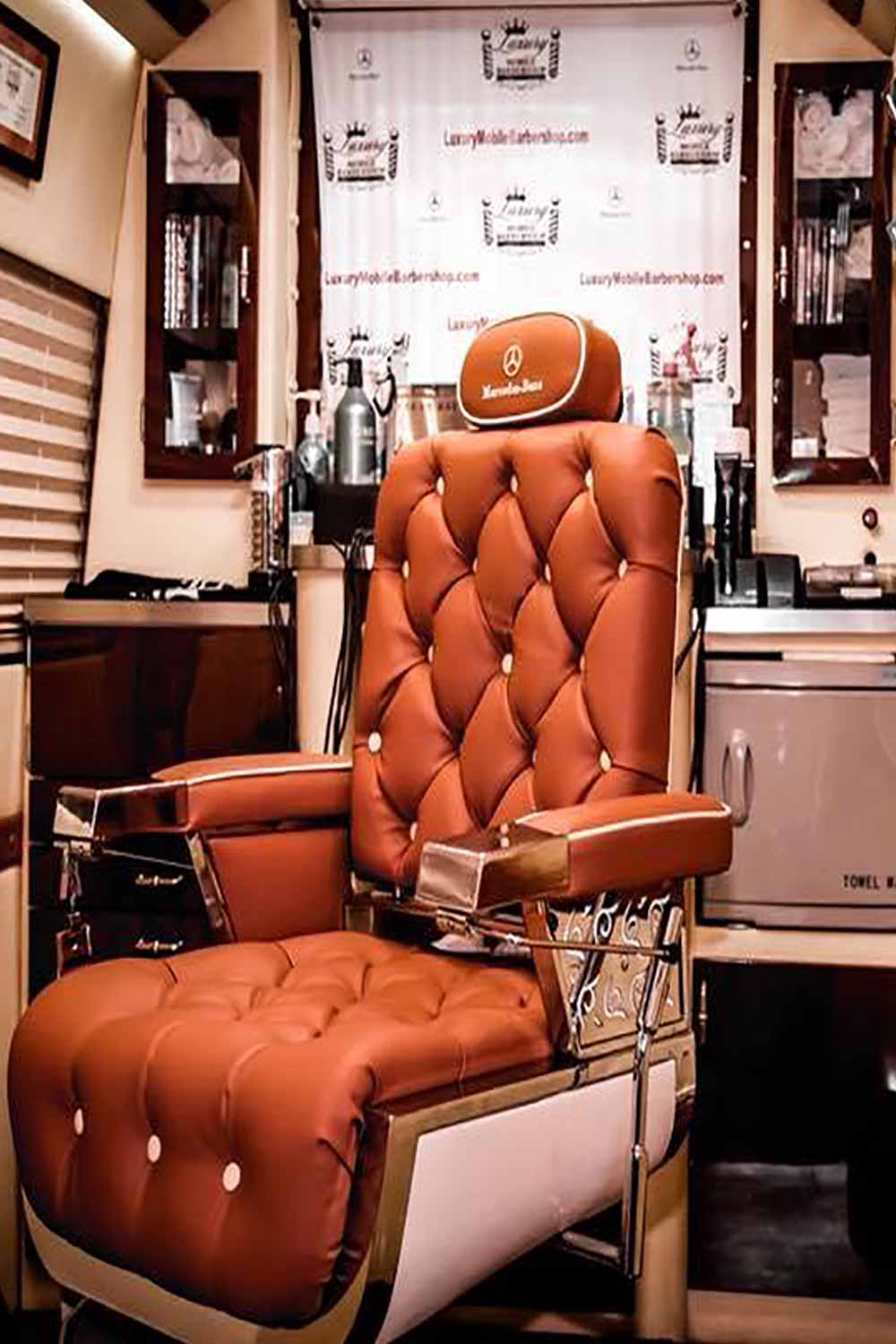Luxury Mobile Barbershop 4