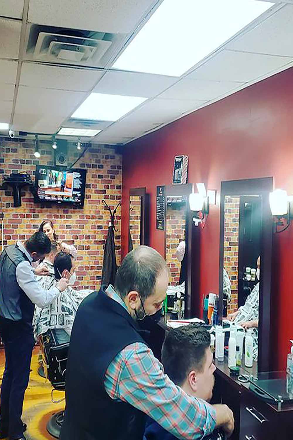 Fifth Ave Barber Shop 3
