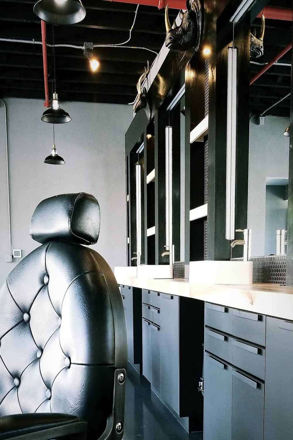 Modern classics/ Men's grooming lounge 1