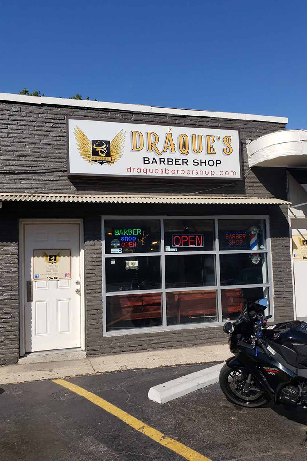 Draque's Barber Shop 4