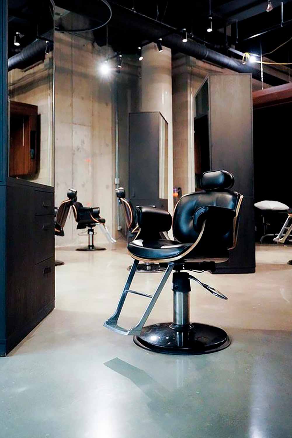 Throne Barbershop 1