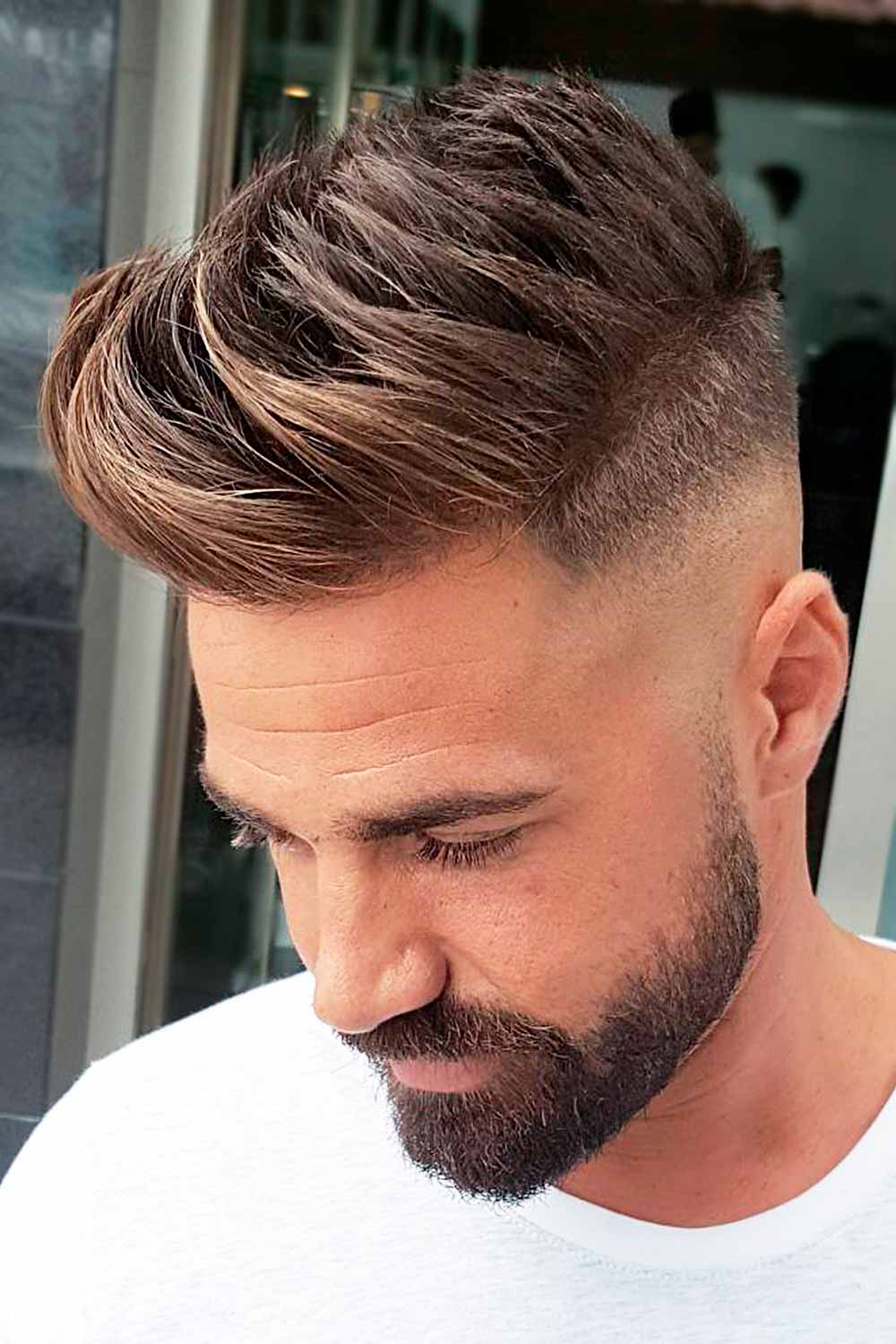 mens-haircut-undercut-pompadour-disconnectedpompadour-hardpart-part-skinfade -fade-hairstyle - The Latest Hairstyles for Men and Women (2020) -  Hairstyleology