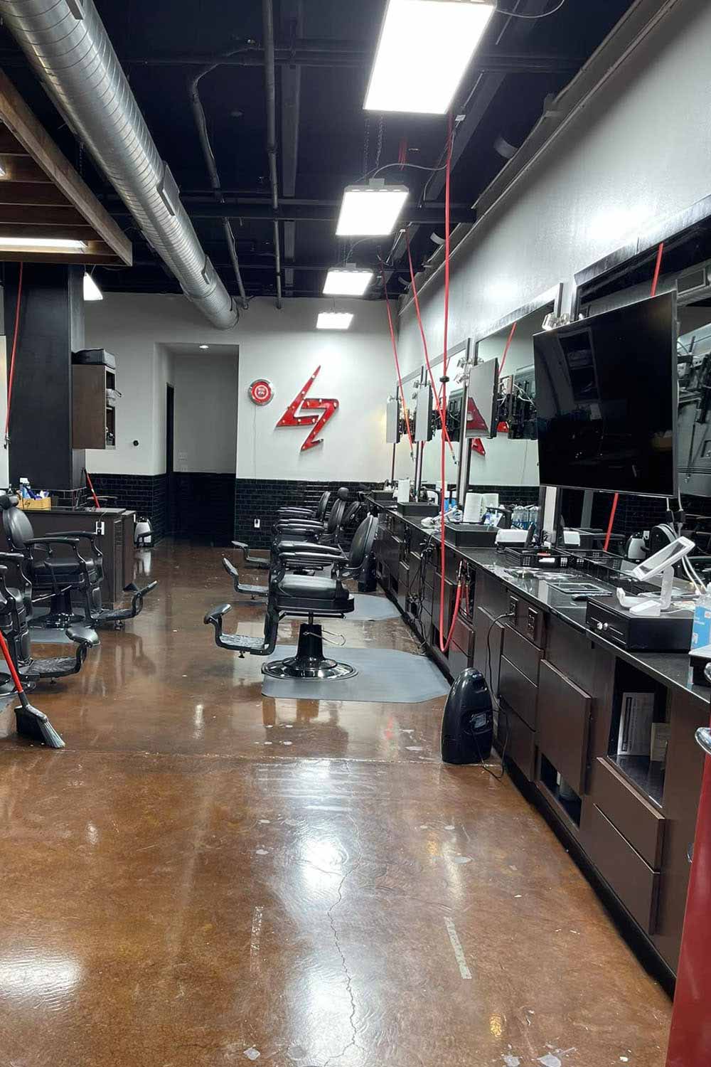 The Good Life Barber Shop 1
