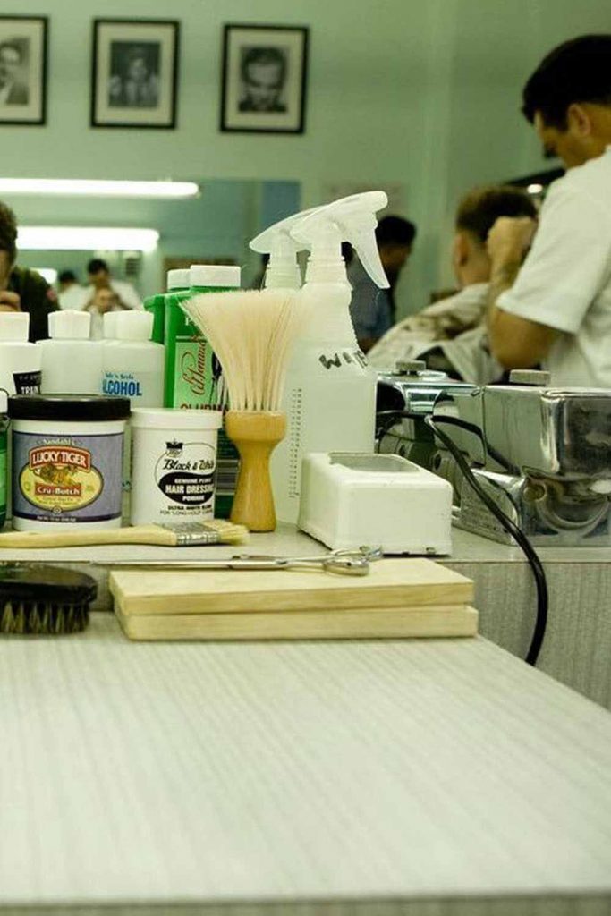 18 Best Barber Shops In Los Angeles Mens Haircuts