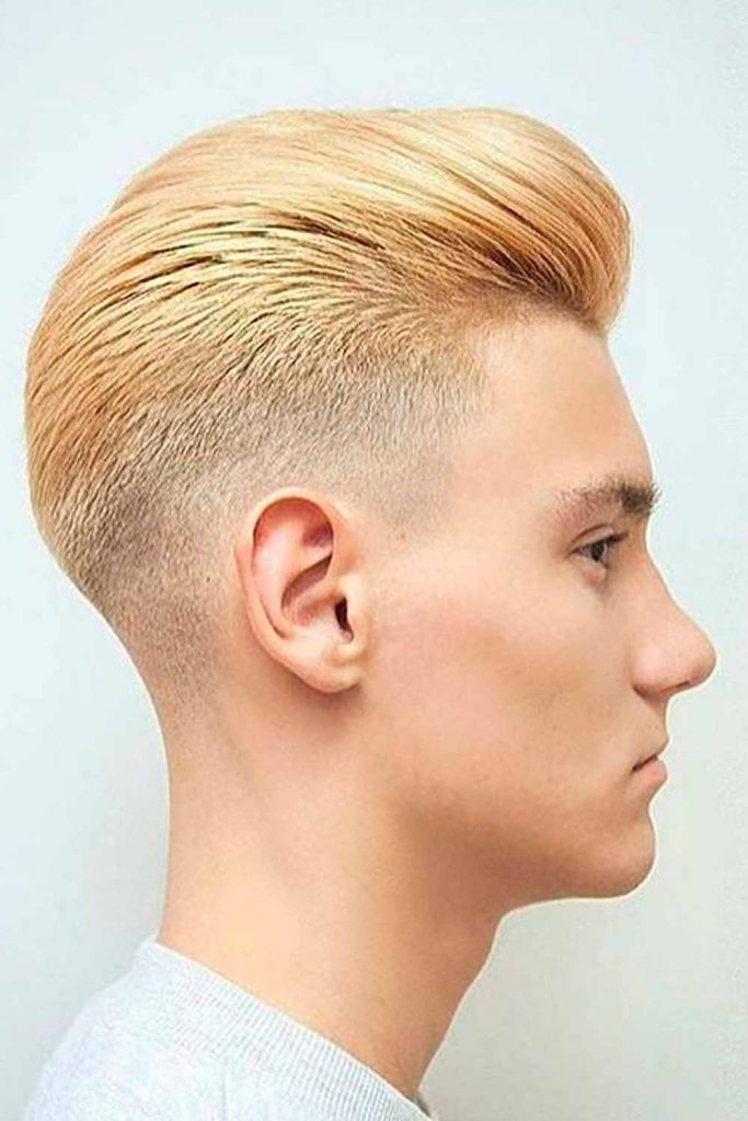 Blonde Slicked Back Hair #blondemenhaircuts #blondehaircut #menhaircut #blondemen