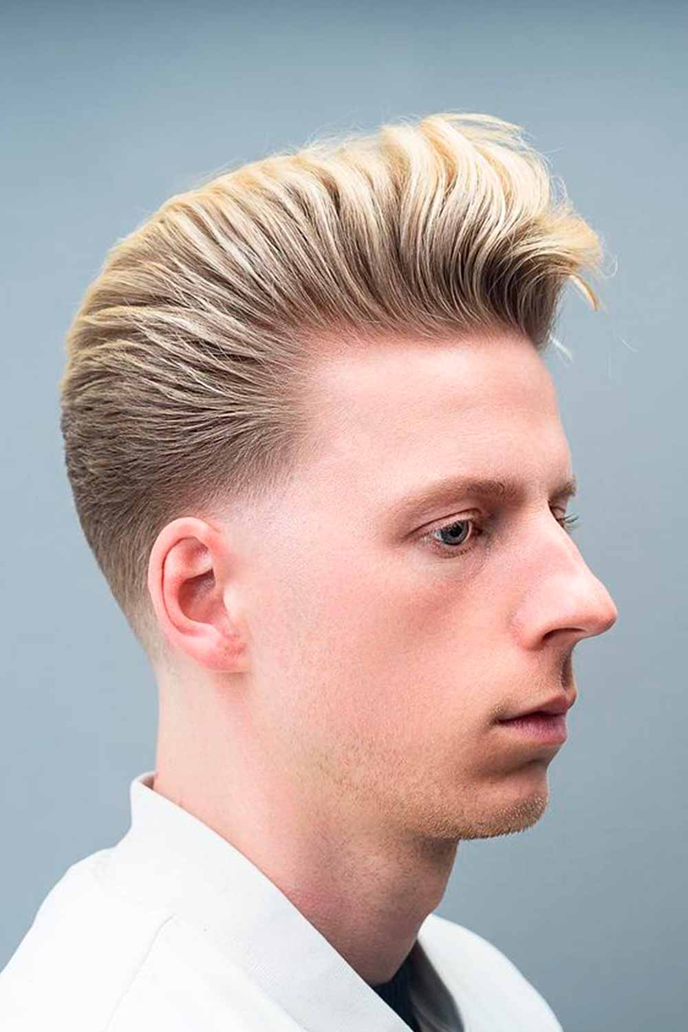 Blonde Pompadour Haircut #blondemenhaircuts #blondehaircut #menhaircut #blondemen