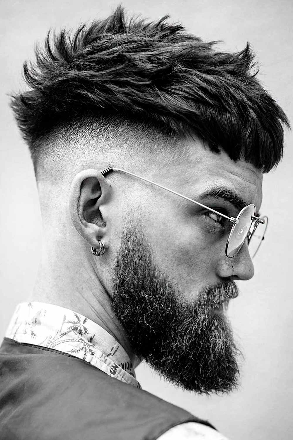 Cortes de cabelo Masculino para 2022: Principais Tendências: Risco no cabelo #49 the best barber