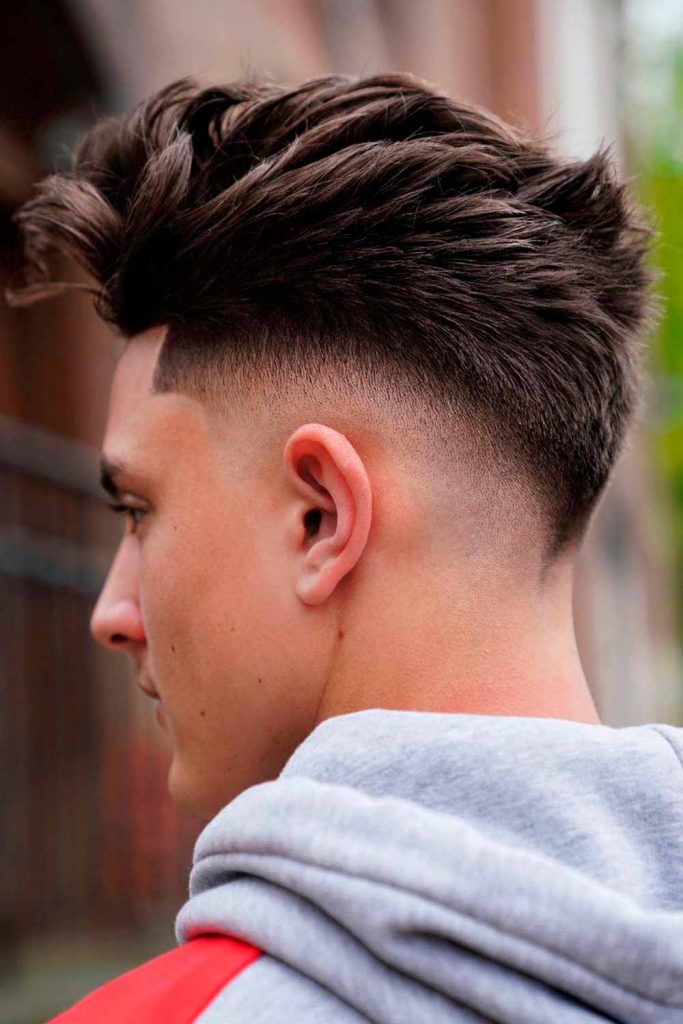 THE BEST MEN'S SUMMER HAIRSTYLES FOR 2023