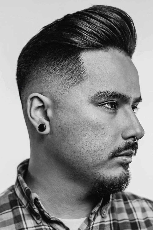 Round Face Haircuts Men High Fade Brushed Up Pomp 500x750 