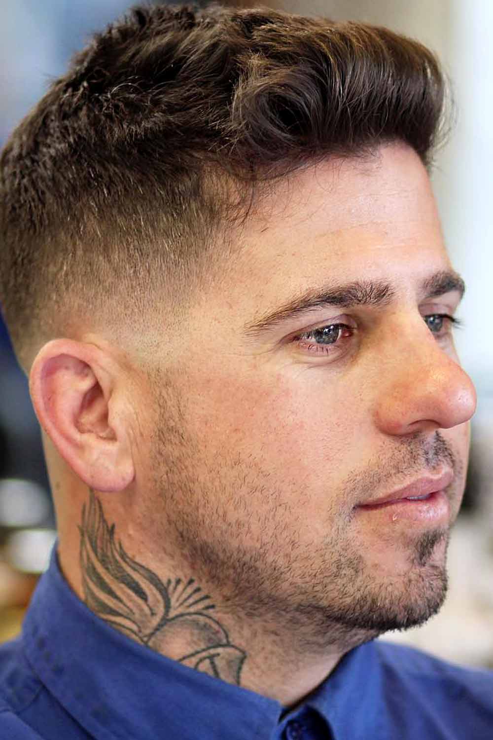 Quiff Short Haircuts for Round Faces Men #roundface #roundfacehaircut #roundfacehairstyle