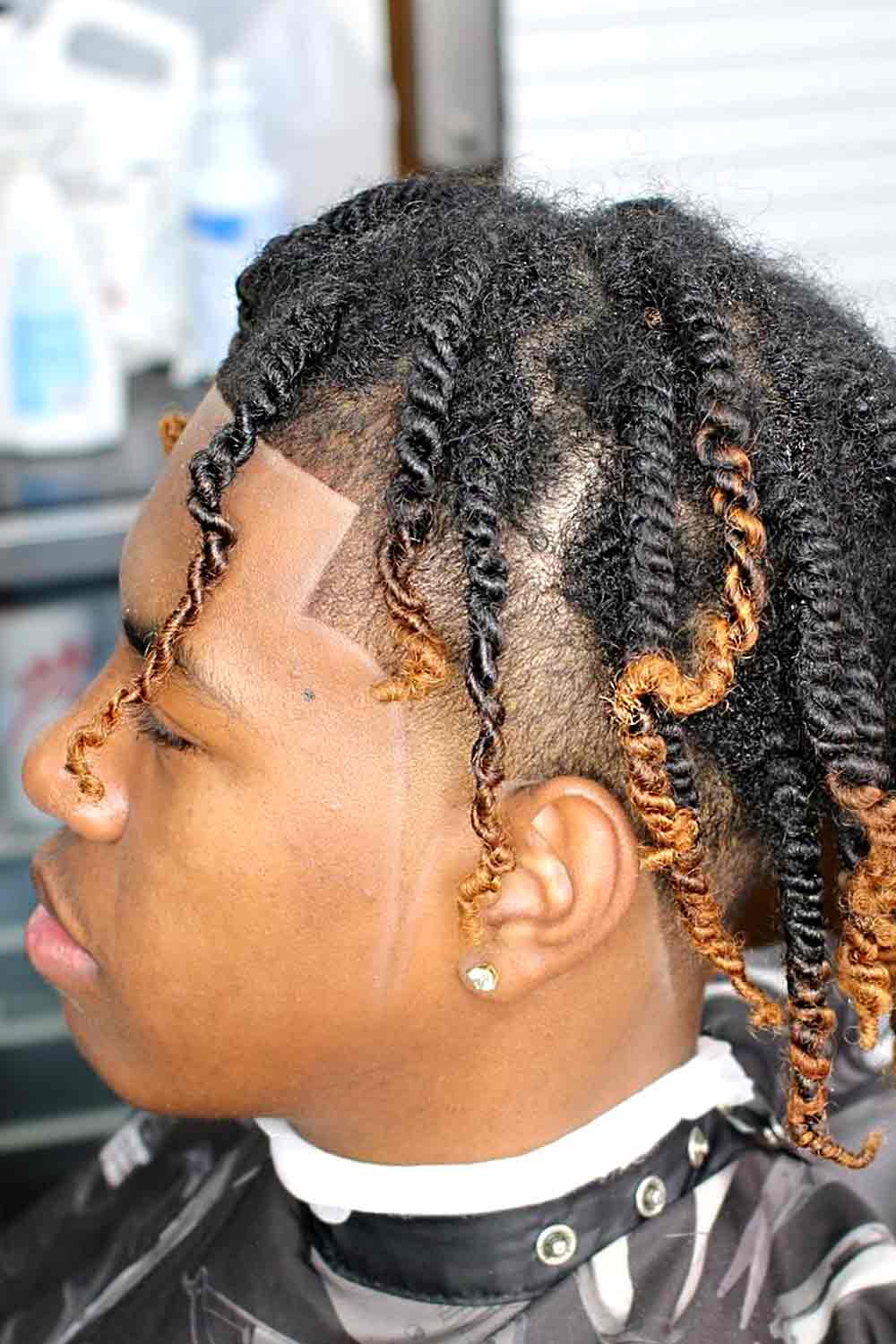 Two Strand Twists Men With Colored Ends #twostrandtwistmen #twostandtwist #twisthairstyle