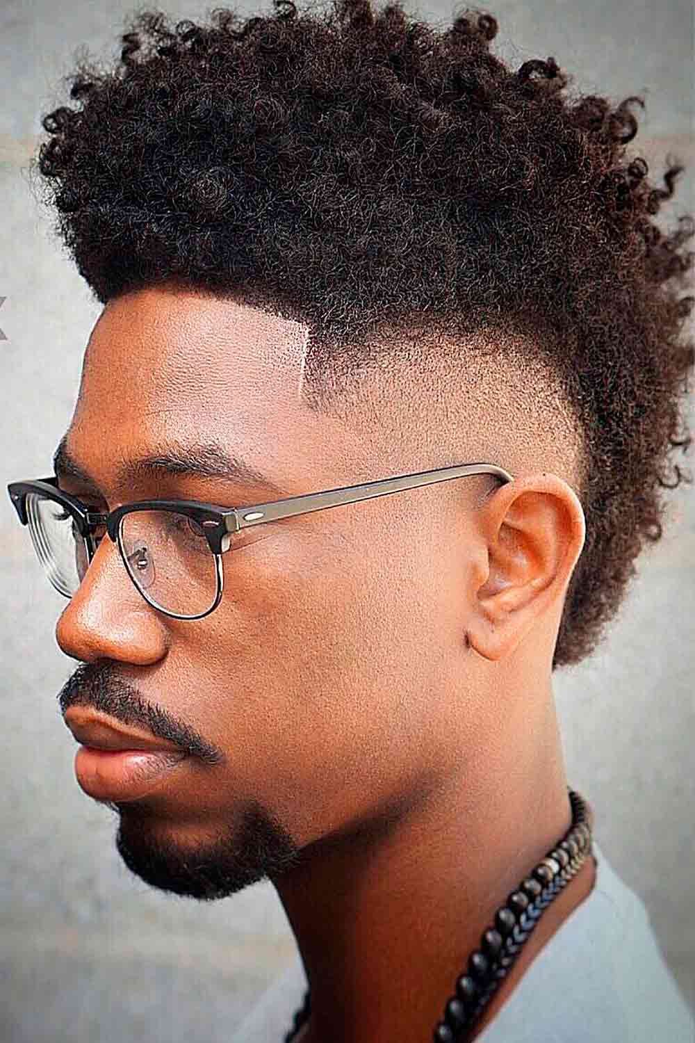 Moicano desbotado ideal #blackmenhaircuts #blackmenhairstyles #afrohaircuts #haircutsforblackmen