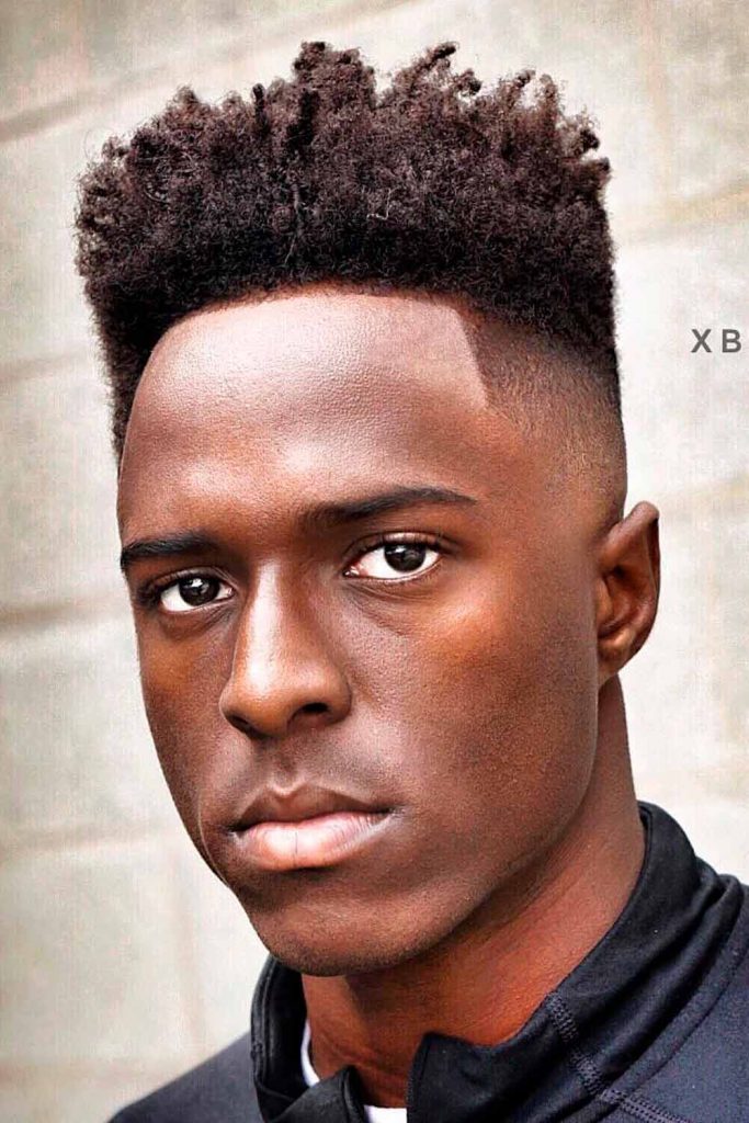 Black Men Hair Styles With High Fade And Ragged Hair On Top #blackmenhaircuts #blackmenhairstyles #afrohaircuts #haircutsforblackmen