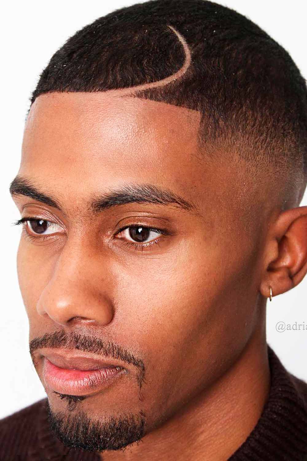 Corte Buzz Clean com Design Simples #blackmenhaircuts #blackmenhairstyles #afrohaircuts #haircutsforblackmen