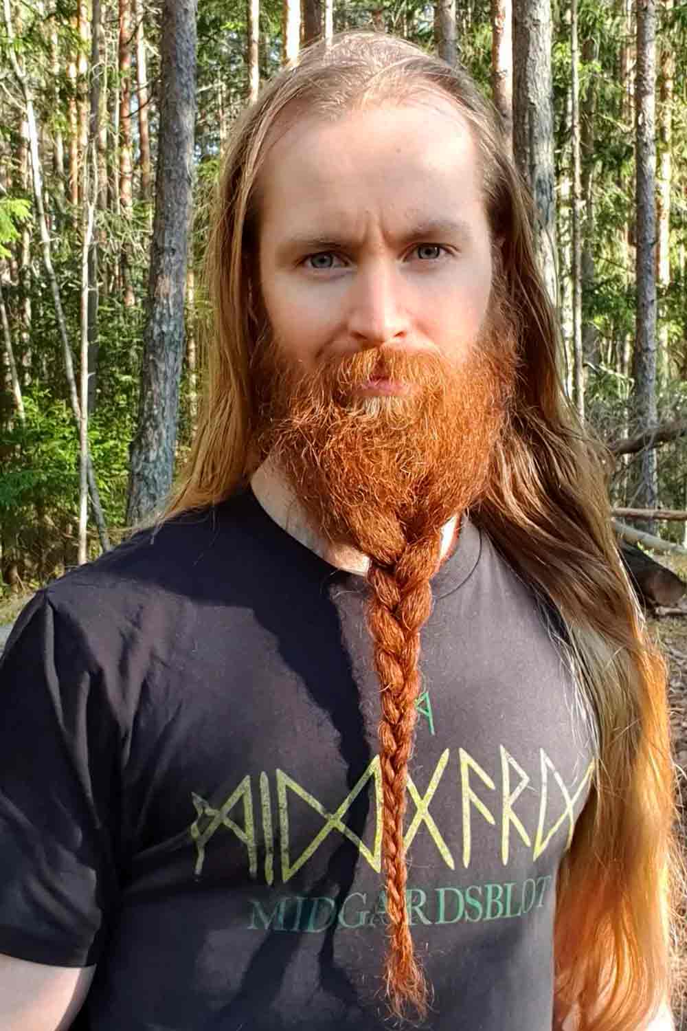 Braided Beard Men #beardstyles #mensbeards #beard