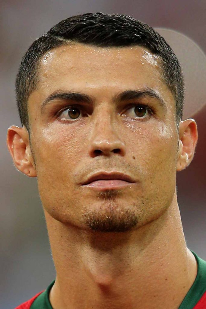 cristiano ronaldo hairstyle 2022 side cut