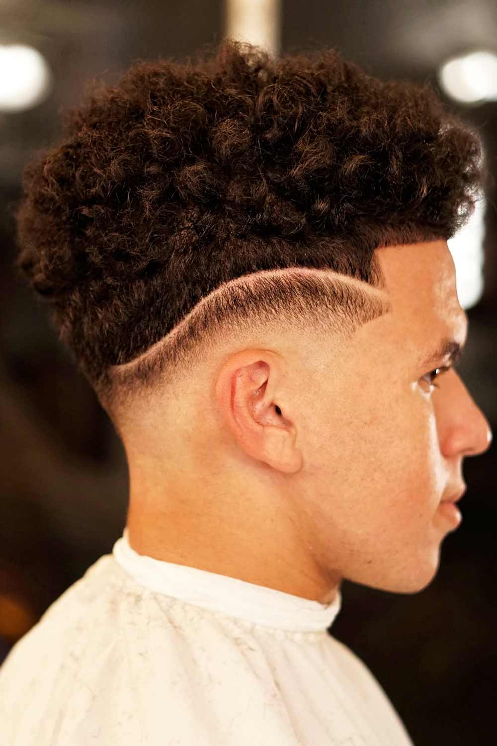 Curly Taper Fade with a Line #taperfadecurlyhair #taperfade #curlyhair #taper #fade