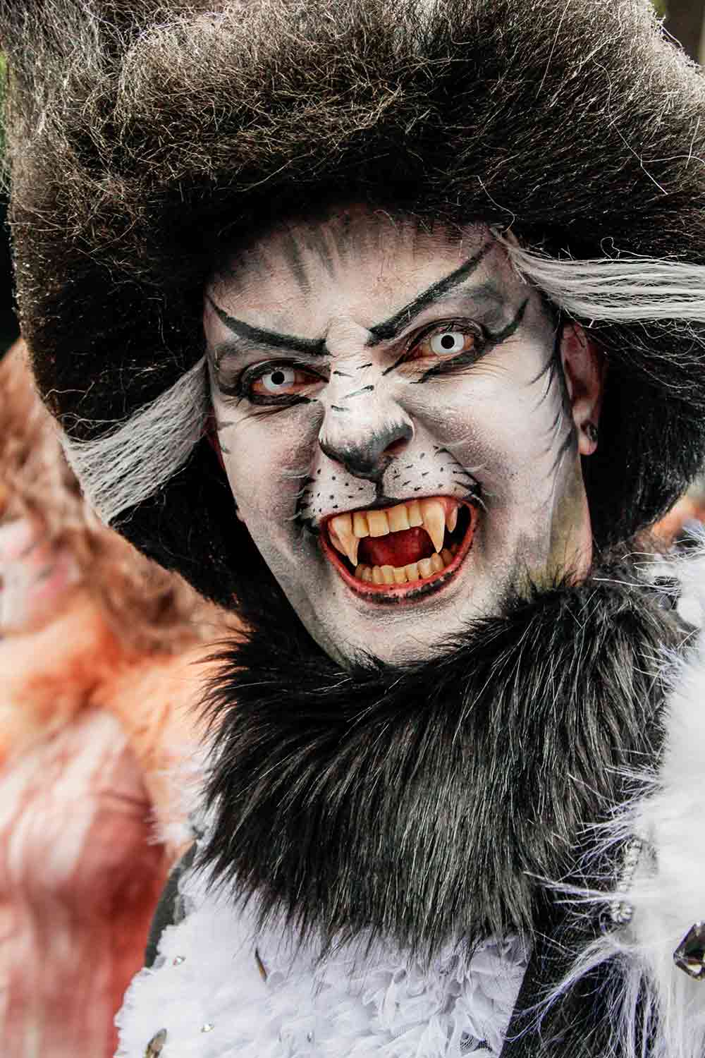 Cheshire Cat #halloweenmakeupformen #menshalloweenmakeup