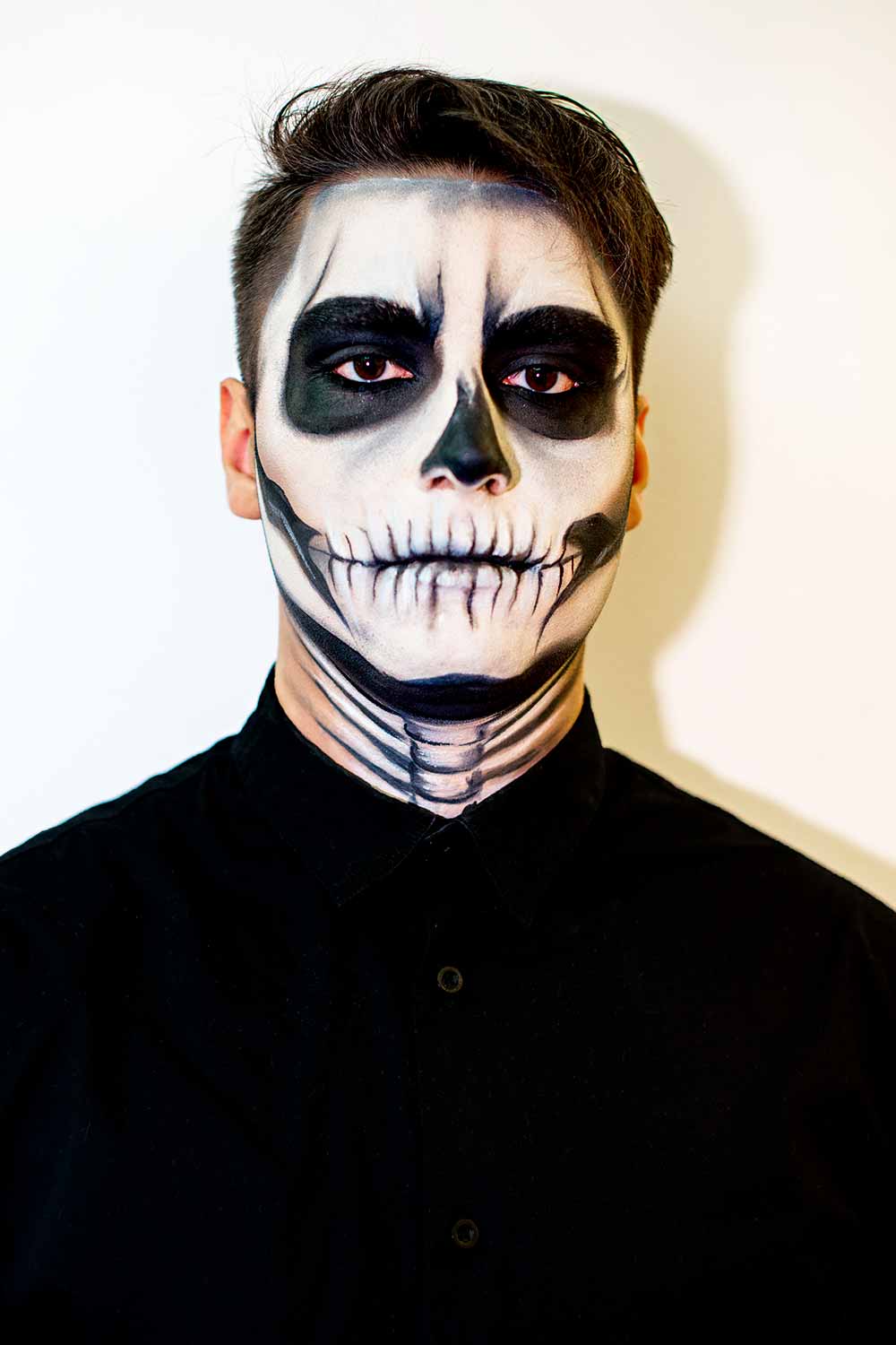 Skull Halloween Makeup For Men #halloweenmakeupformen #menshalloweenmakeup